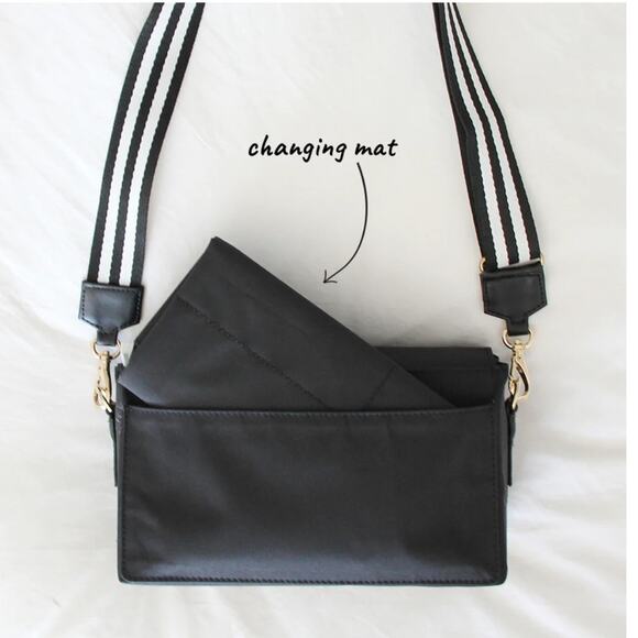 Tote Savvy Change Kit + Mini Crossbody in Black NEW - Picture 3 of 14